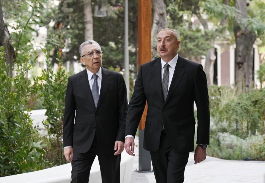 Prezident “Xaqani” bağında yaradılan şəraitlə tanış oldu -FOTOLAR+VİDEO (YENİLƏNİB)