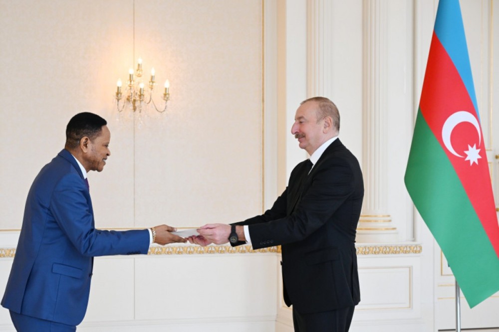 Prezident yeni təyin olunmuş səfirlərin etimadnamələrini qəbul etdi - FOTOLAR