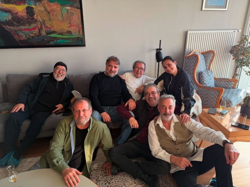 Kurtlar Vadisi"nin aktyorları illər sonra bir arada - FOTO