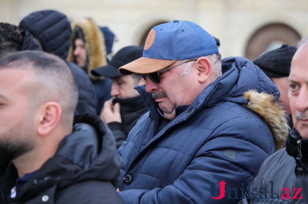 Azər Baxşəliyev vəfat etdi