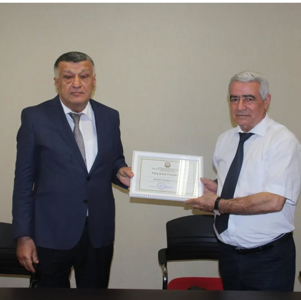 "Nur Klinika"nın dövlətə vergi borcu üzə çıxdı -Əməliyyat zamanı "pasientlər"lə yarıçılpaq "selfie"/ FOTOFAKT