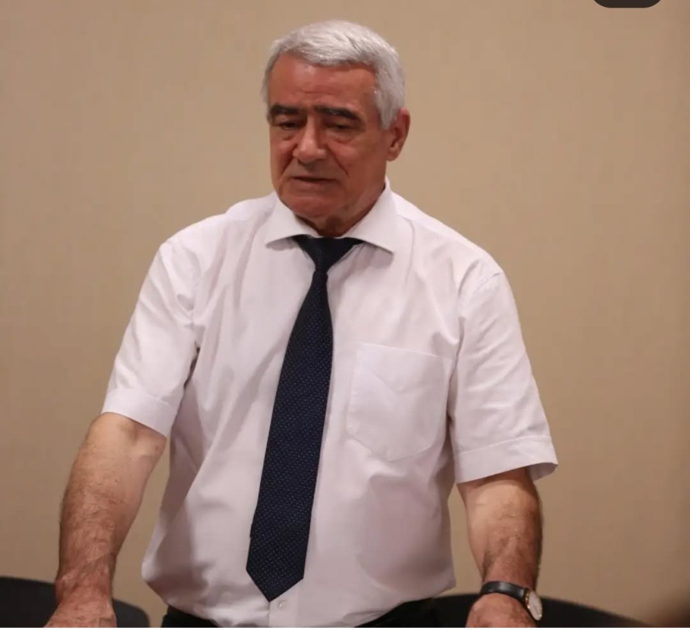 "Nur Klinika"nın dövlətə vergi borcu üzə çıxdı -Əməliyyat zamanı "pasientlər"lə yarıçılpaq "selfie"/ FOTOFAKT