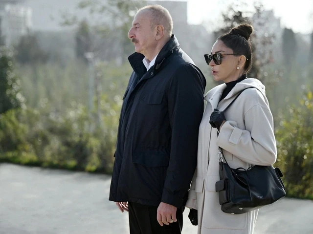 İlham Əliyev Bakıda yaradılan yeni parkın açılışında iştirakEDİB -FOTOLAR