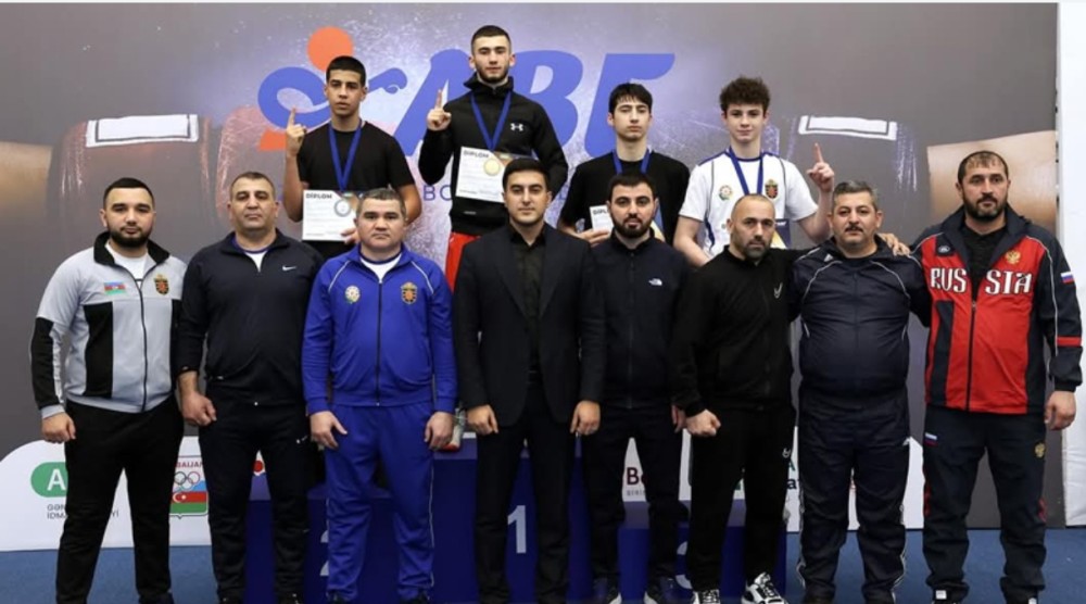 Sumqayıt boksçuları 4 medal qazandı(FOTO)