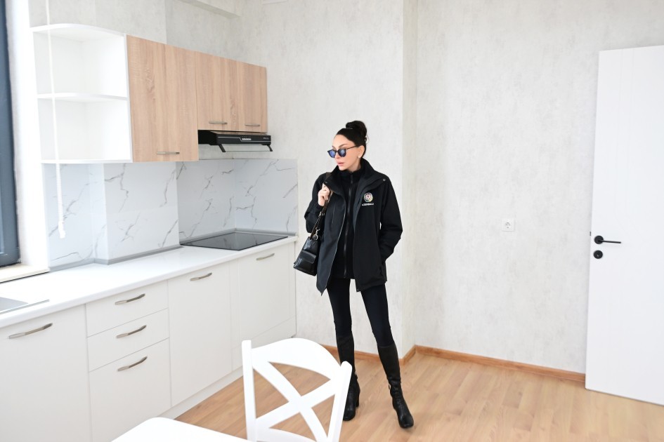 Prezident və xanımı Ağdamda 2-ci yaşayış kompleksində aparılan işlərlə tanış olublar -FOTOLAR (YENİLƏNİB)