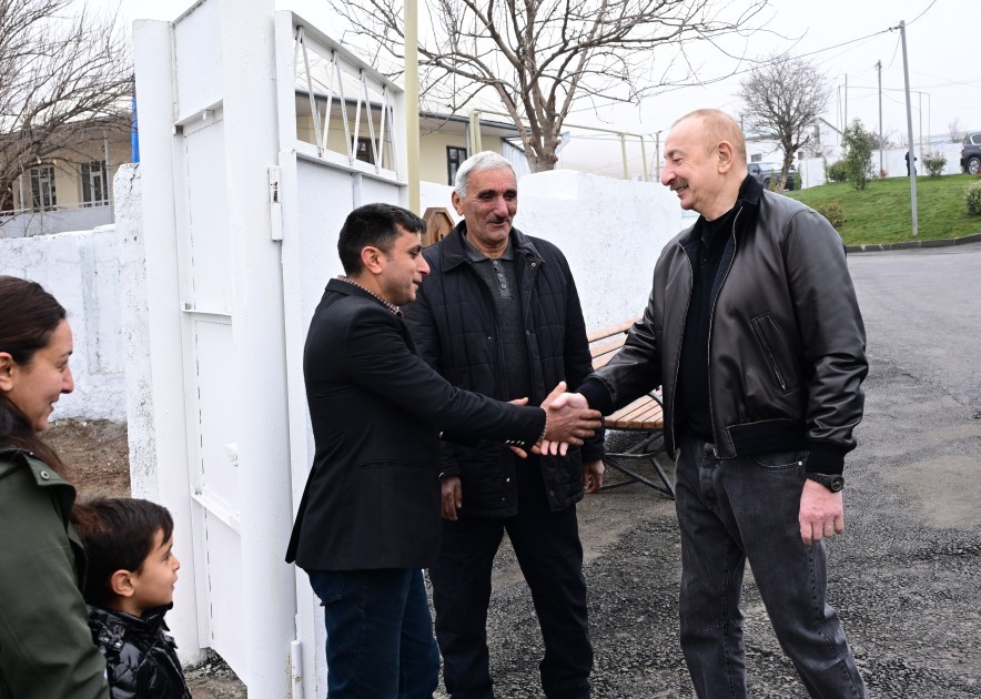 İlham Əliyevin Ballıca sakinləri ilə görüşü- FOTOLAR (YENİLƏNİB)