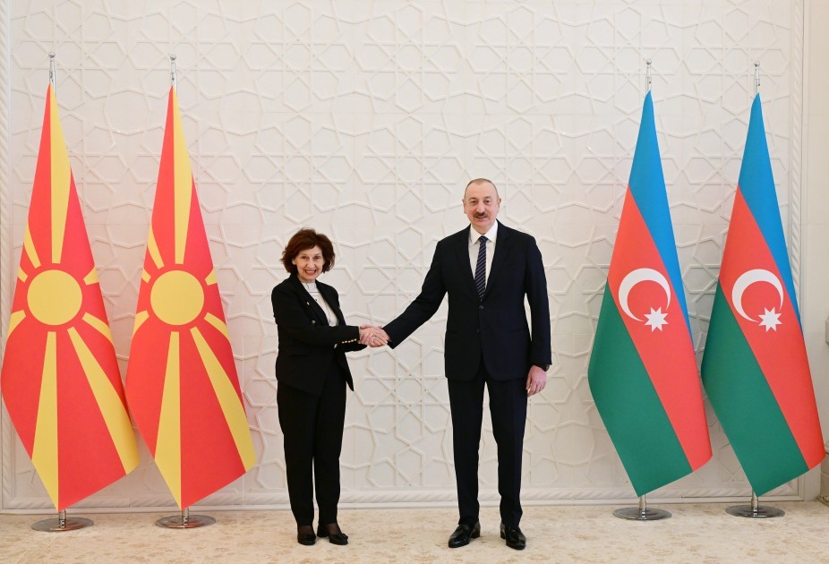 İlham Əliyev Şimali Makedoniya Prezidentini qarşıladı -FOTOLAR