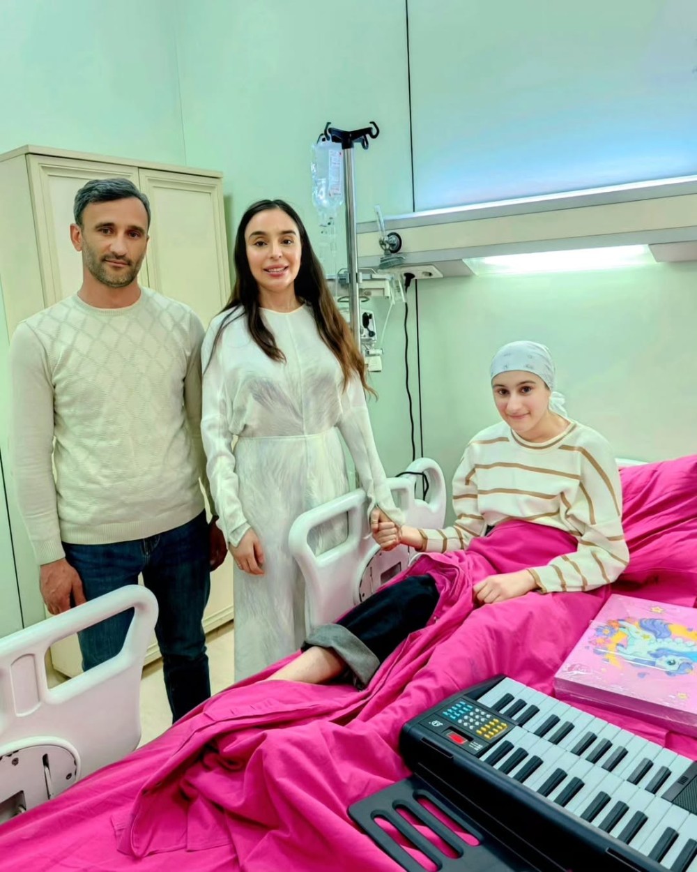 Leyla Əliyeva uşaqları ziyarət etdi -FOTOLAR