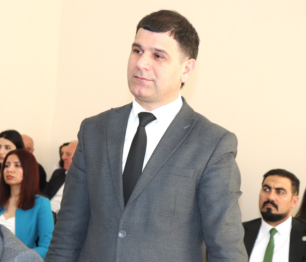 Vəkillər Kollegiyasının sədri vəkilliyə namizədlərlə görüşüb