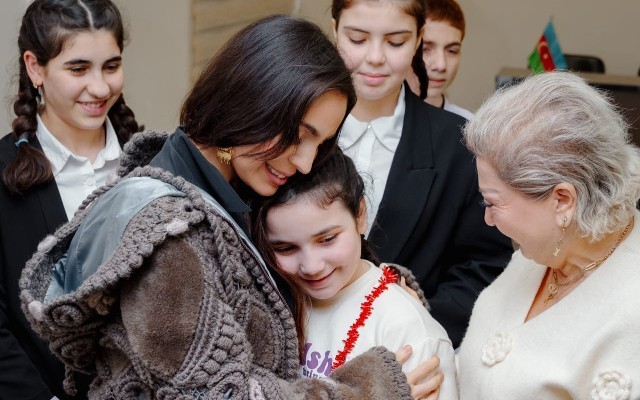 Leyla və Arzu Əliyevalar açılışda iştirak ediblər +FOTOLAR