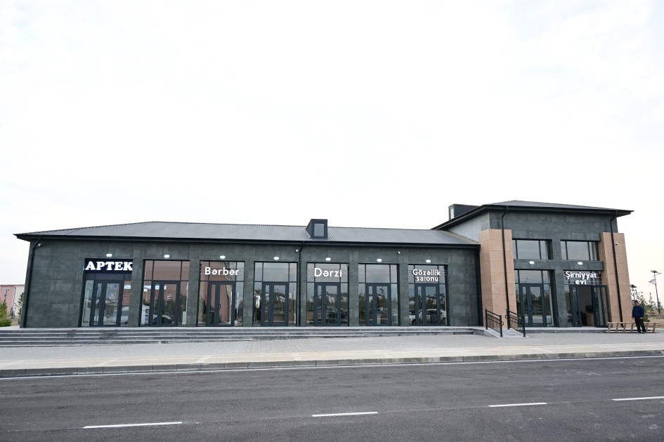 Bu gün açılışı olan Sarıcalı kəndindənFOTOLAR