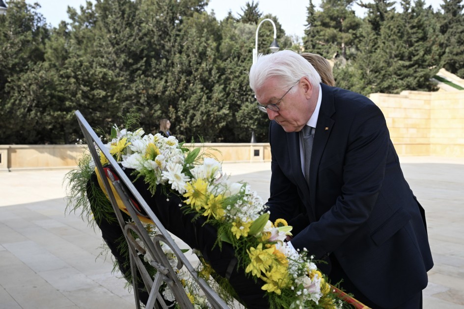 Almaniya Prezidenti və xanımı Şəhidlər xiyabanını ziyarət etdi - FOTOLAR