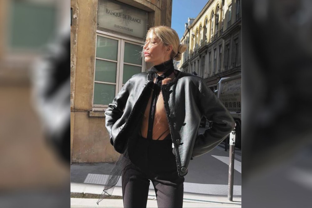 Milyarder ərindən boşanan model yarıçılpaq fotolarını paylaşıb