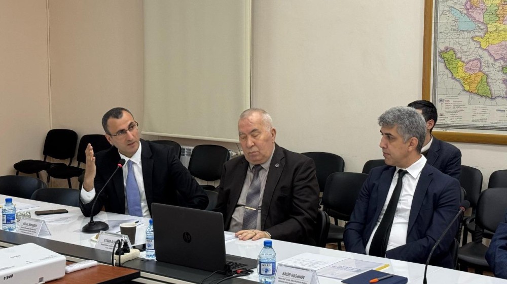 "Azərbaycan vəkili" jurnalı birinci olub