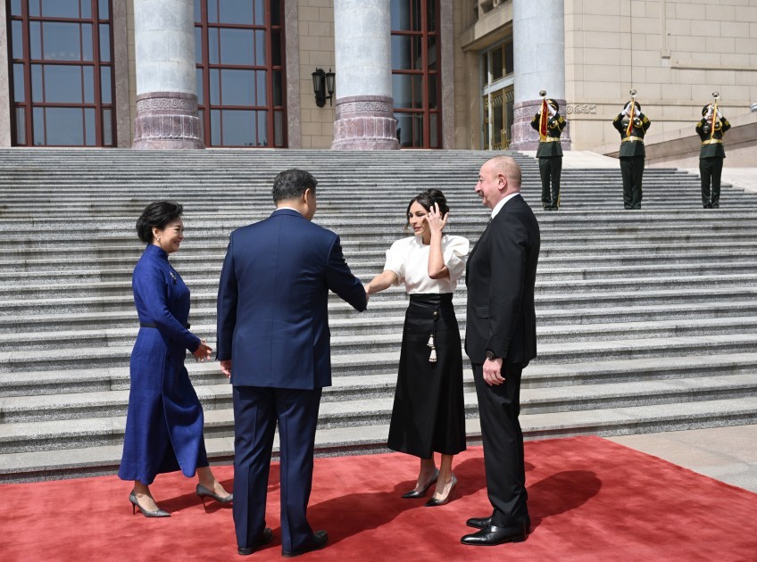 Prezidentin Pekində rəsmi qarşılanma mərasimi oldu -FOTOLAR (YENİLƏNİB)