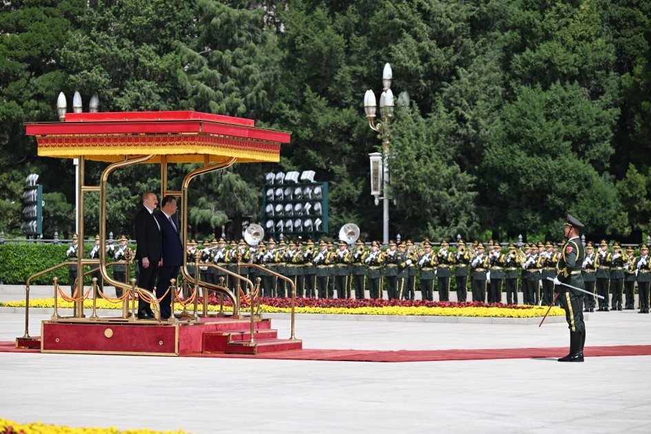 Prezidentin Pekində rəsmi qarşılanma mərasimi oldu -FOTOLAR (YENİLƏNİB)
