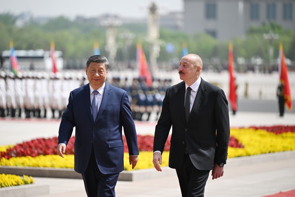 Prezidentin Pekində rəsmi qarşılanma mərasimi oldu -FOTOLAR (YENİLƏNİB)