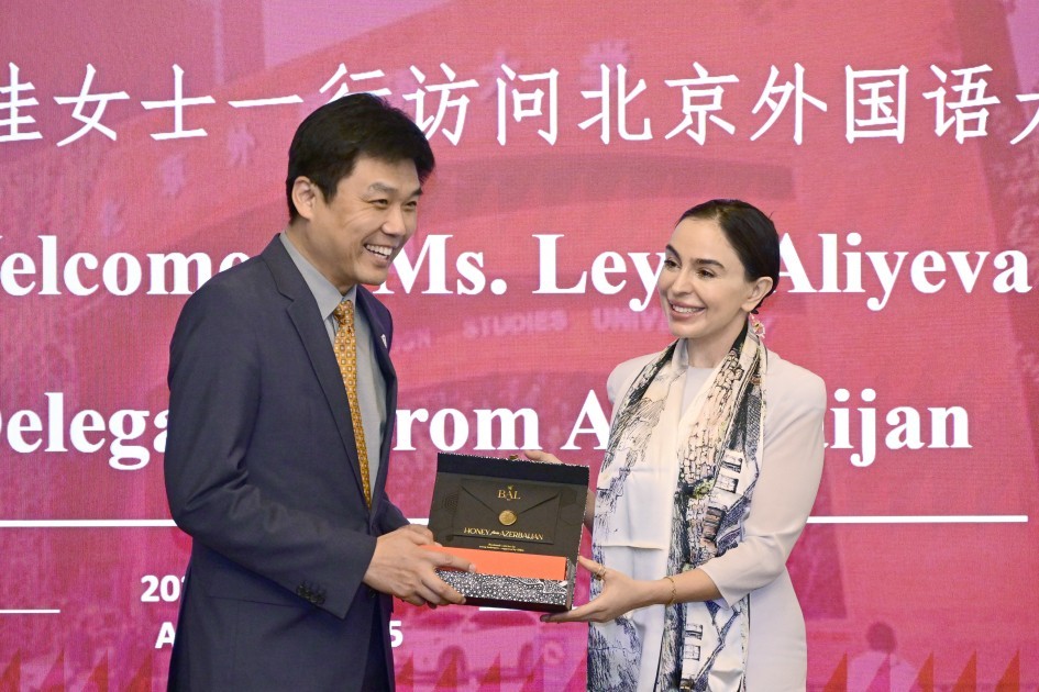 Leyla Əliyeva Pekin Xarici Dillər Universitetində - FOTOLAR