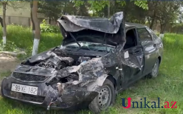 Sabirabadda qardaşlar qəzaya düşdü, biri öldü - FOTO