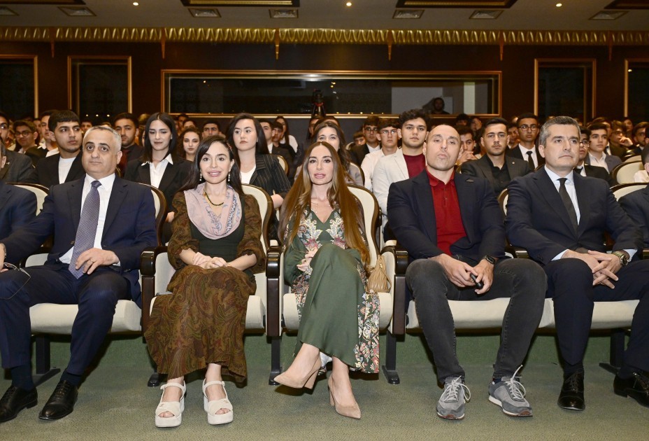 Leyla və Arzu Əliyevalar Naxçıvanda -FOTOLAR