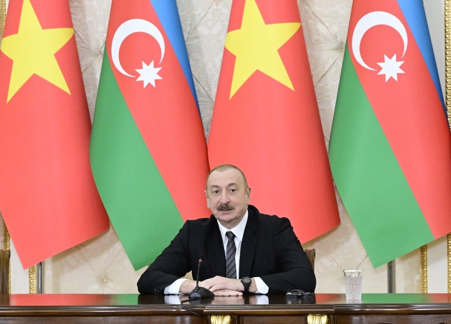 İlham Əliyev və To Lam mətbuata bəyanatlarla çıxış ediblər -YENİLƏNİB (FOTOLAR)