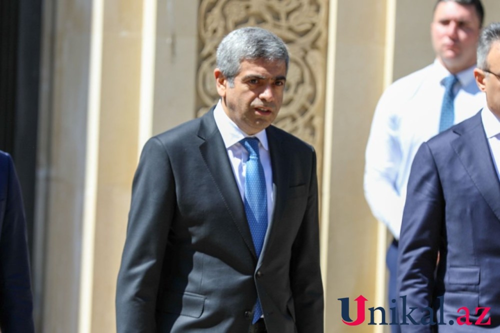 Dövlət rəsmiləri Heydər Əliyevin məzarını ziyarət edirlər -FOTOLAR (YENİLƏNİR)