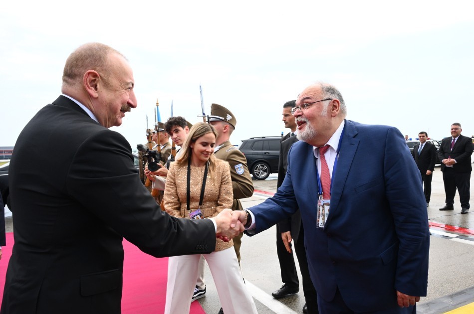 İlham Əliyevin Macarıstana səfəri başa çatdı - FOTOLAR