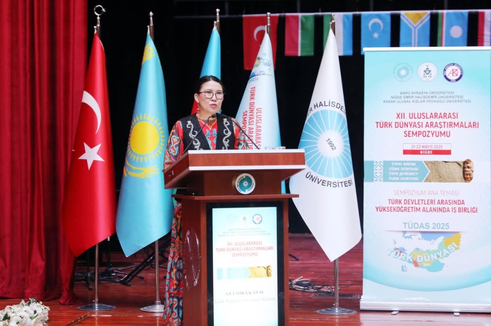 BAAU-nun tərəfdaşlığı ilə Türkiyədə XII Beynəlxalq Türk Dünyası Araşdırmaları Simpoziumu keçirildi
