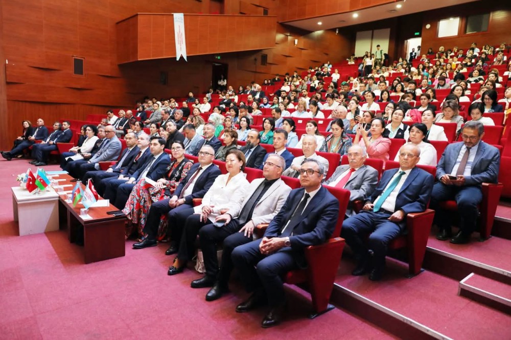 BAAU-nun tərəfdaşlığı ilə Türkiyədə XII Beynəlxalq Türk Dünyası Araşdırmaları Simpoziumu keçirildi