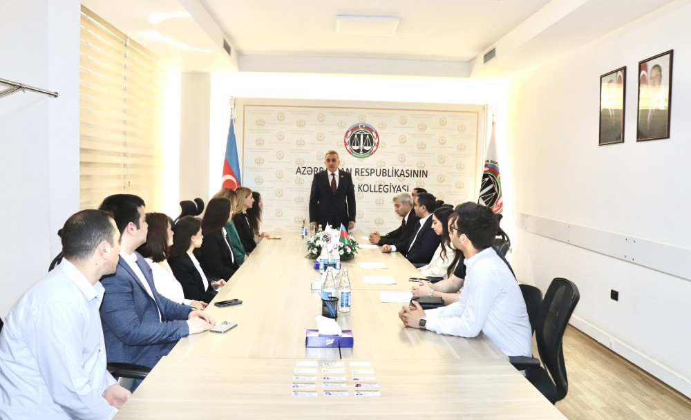 Vəkillər Kollegiyasının sədri işə yeni qəbul edilən vəkil köməkçiləri ilə görüşüb