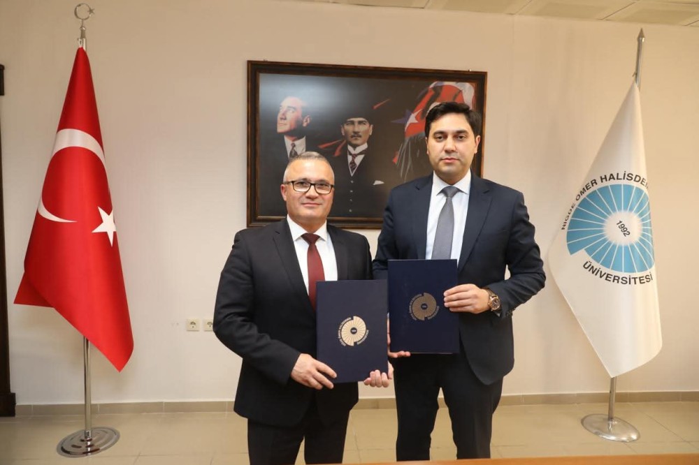 BAAU və Komrat Dövlət Universiteti arasında Əməkdaşlıq Memorandumu imzalanıb+ FOTO