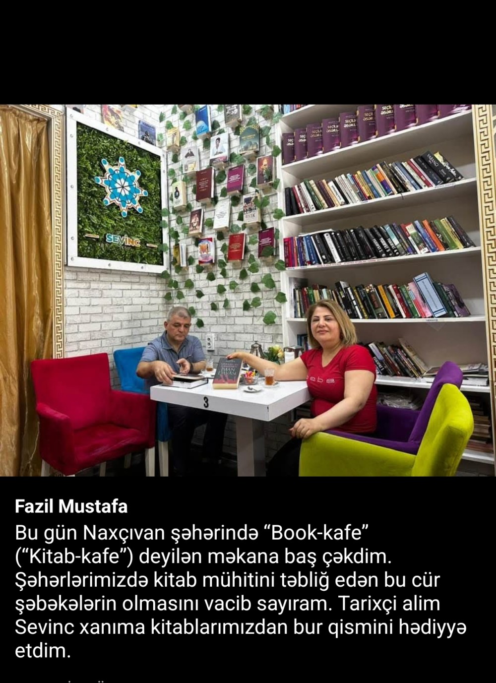 Deputat sosial şəbəkədə "book kafe”reklam edir, yoxsa... / FOTO