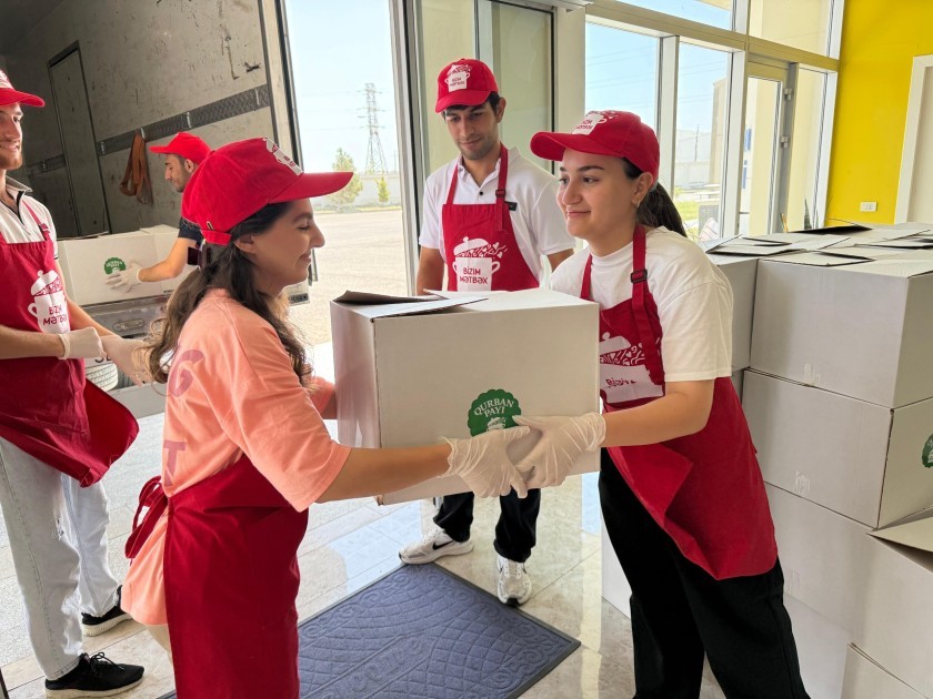 Leyla Əliyevanın təşəbbüsü ilə Yevlaxda ailələrə qurban payları çatdırıldı -FOTOLAR