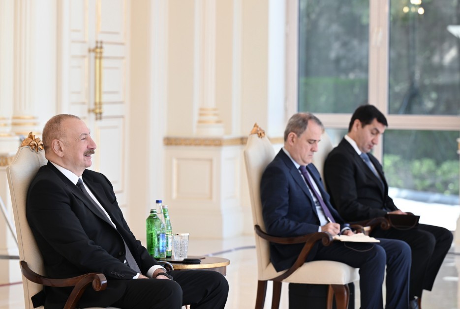 Prezident Sudanın yeni səfirinin etimadnaməsini qəbul etdi -FOTOLAR