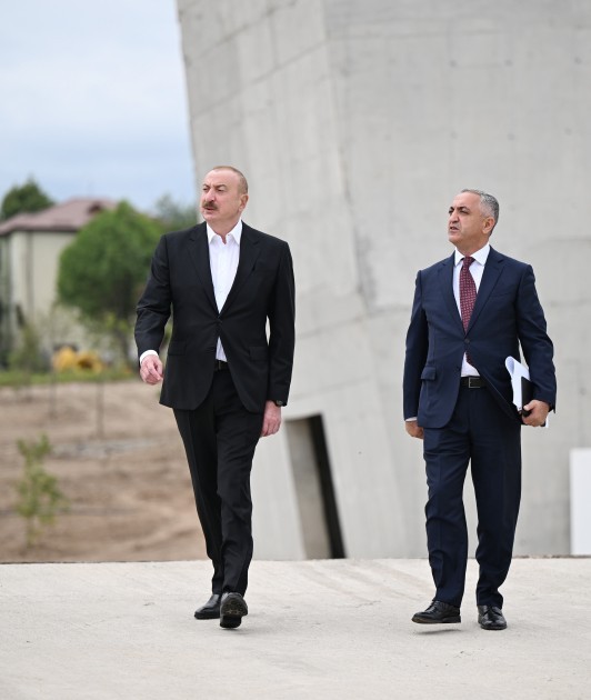 İlham Əliyev Xankəndidəki Zəfər parkında -FOTOLAR