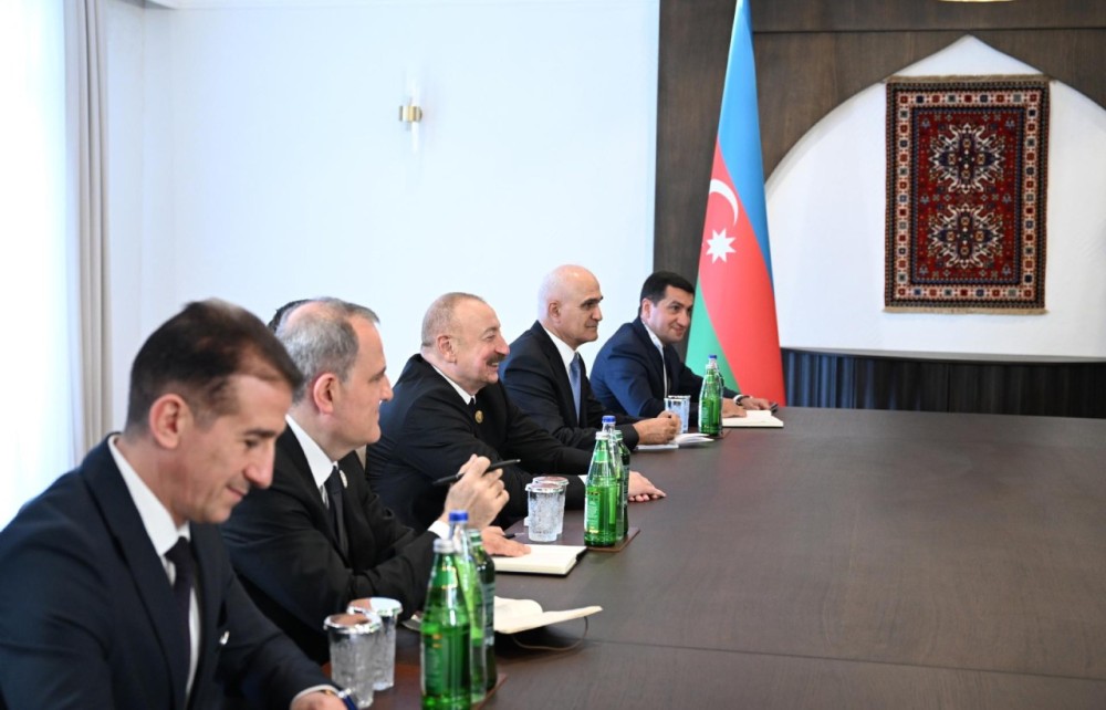 İlham Əliyevlə Pezeşkianın görüşü keçirilir -FOTO