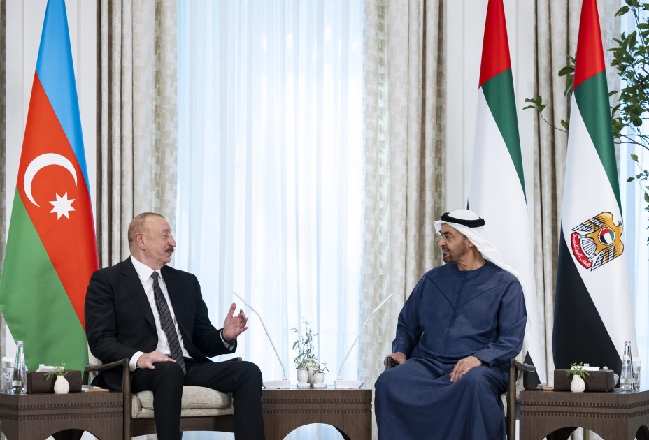 İlham Əliyev BƏƏ prezidenti ilə görüşdü -FOTOLAR
