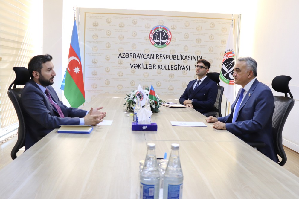 Vəkillər Kollegiyasının sədri dördüncü “Yüksəliş” müsabiqəsinin qalibi ilə növbəti görüşünü keçirib