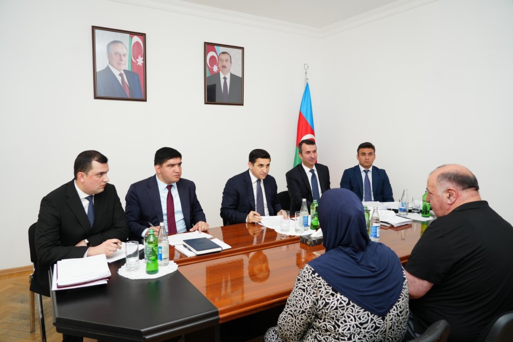 Nazir Ağsuda vətəndaşları qəbul etdi -Fotolar