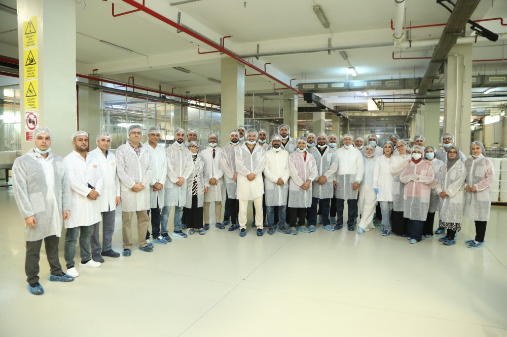 Pakistanlı MBA tələbələri “Ulduz” şokolad fabrikində istehsalat turunda iştirak ediblər