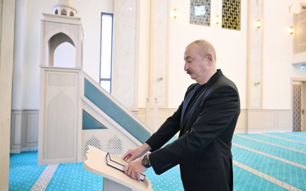 Dövlət başçısı Hadrut qəsəbəsində məscidin açılışını etdi -FOTOLAR