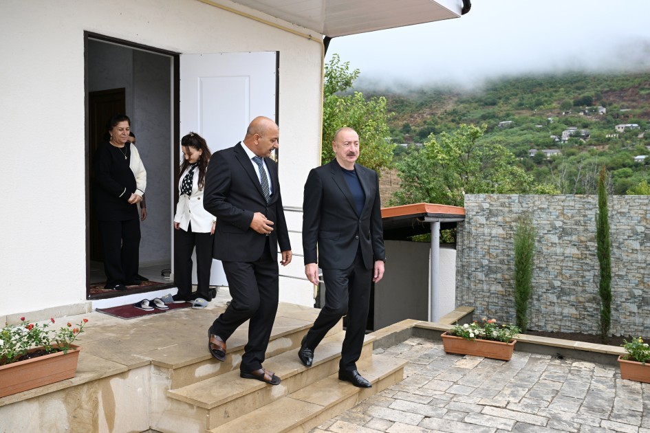 Prezident Sos sakininin evində oldu -FOTOLAR (VİDEO)