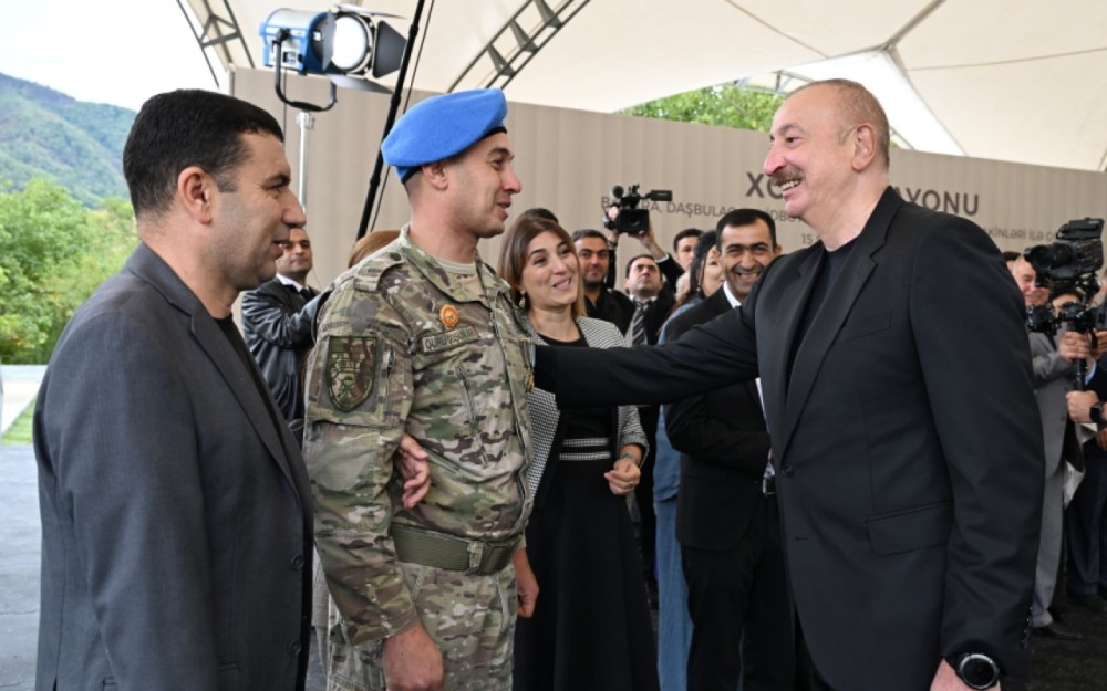 Prezident 4 kəndin sakinləri ilə görüşdü +FOTOLAR (YENİLƏNİB)