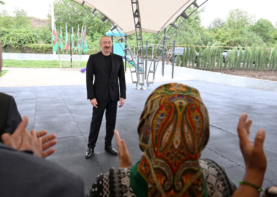 Prezident 4 kəndin sakinləri ilə görüşdü +FOTOLAR (YENİLƏNİB)