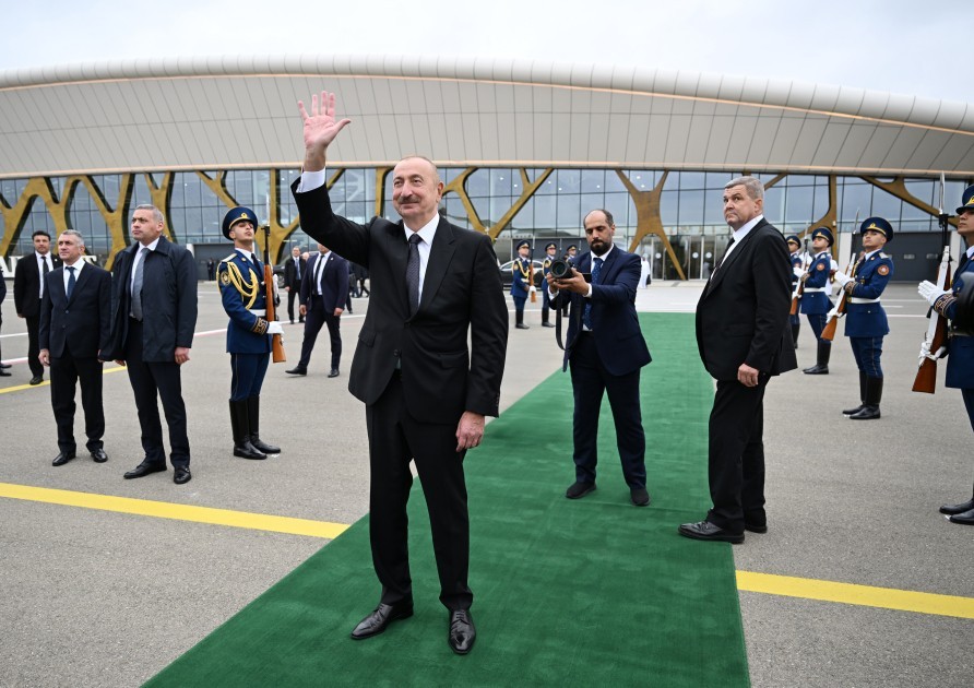 BƏƏ Prezidentinin Azərbaycana rəsmi səfəri başa çatdı /FOTOLAR