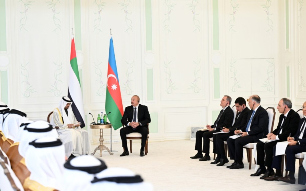 Liderlərin geniş tərkibdə görüşü oldu- FOTOLAR (YENİLƏNİB)