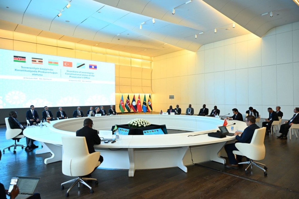 Baş Prokurorluğun təşkilatçılığı ilə beynəlxalq konfrans keçirildi +FOTOLAR (YENİLƏNİB)