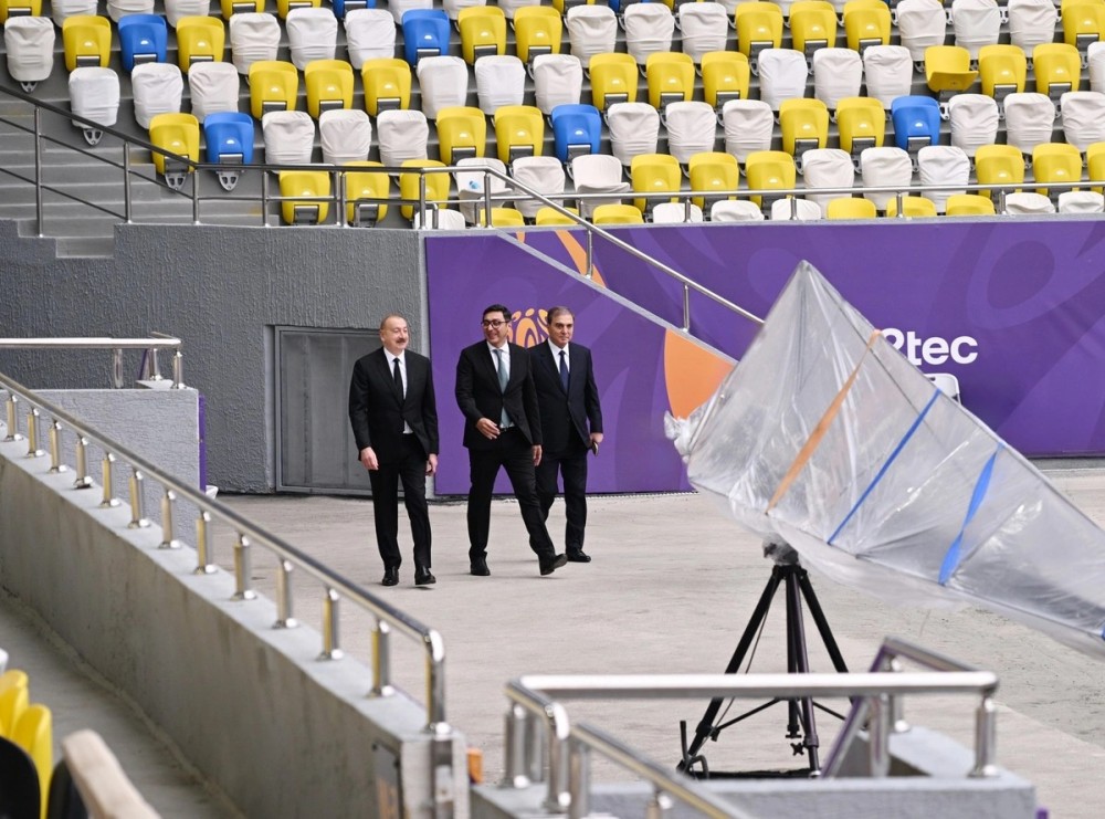 İlham Əliyev Gəncə şəhər stadionunun açılışında / FOTO