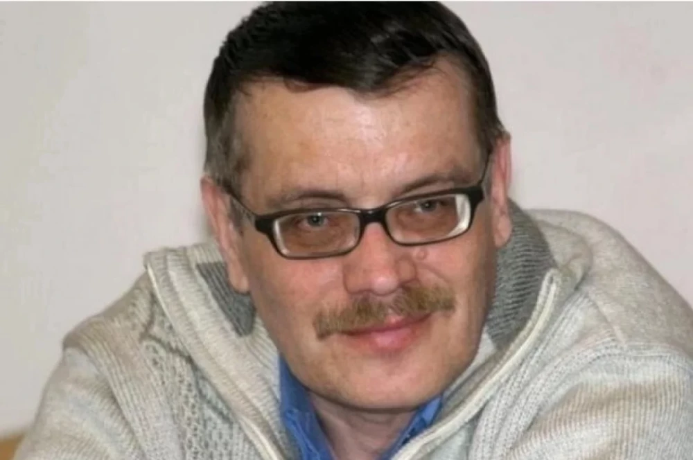 69 yaşında yazıçı  vəfat etdi