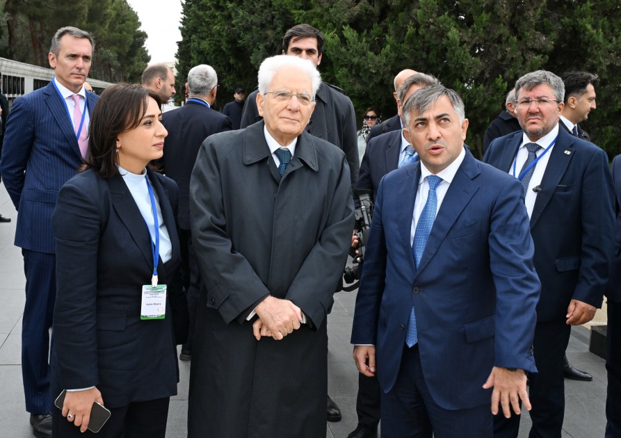 İtaliya prezidenti Şəhidlər xiyabanında - FOTO